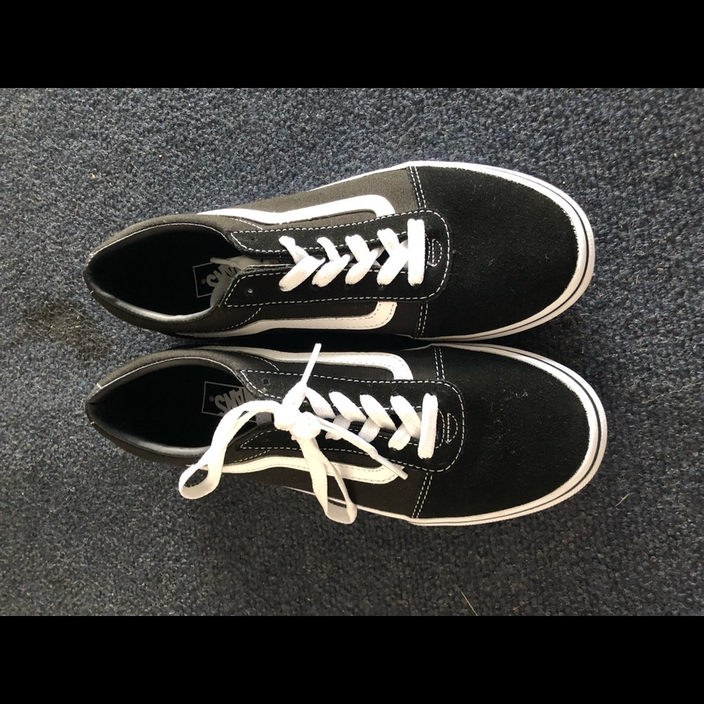BRAND NEW VANS